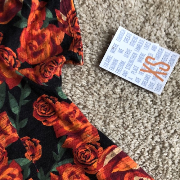 Lularoe Carly Dress High Low Swing Roses Floral size XS flower orange black - Picture 5 of 7
